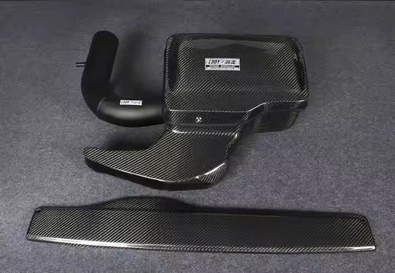 カスタマイズ可能な炭素繊維の空気吸入器 アウディ Q2L 炭素吸入器