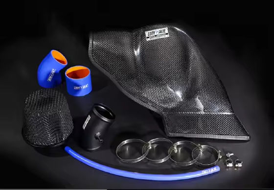 アウディQ5 1.8Tのフィルタリングを改善する炭素繊維冷気誘導キット