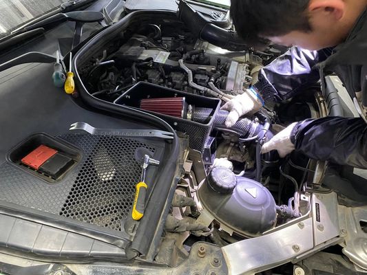 メルセデス・ベンツ W205 カーボン繊維 空気吸入 増気 自動車エンジン部品