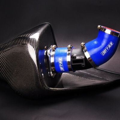 カーボンファイバーエアボックス 軽量 強力 スタイリッシュ アウディA5のアップグレード